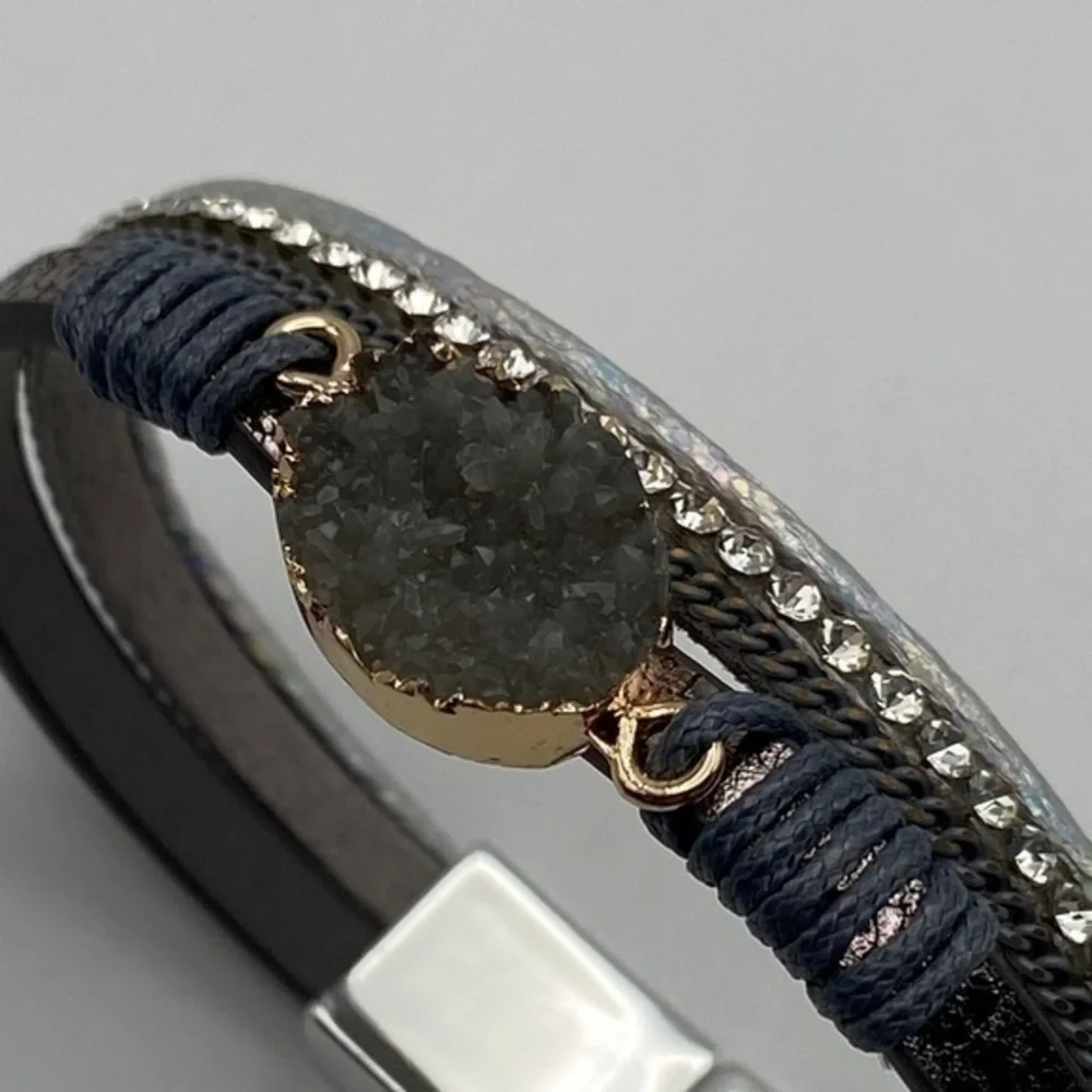 N/A dark gray